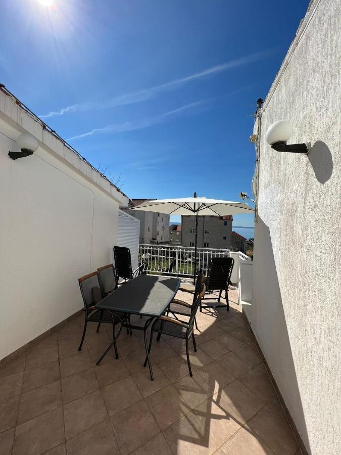 Apartments Toni Подстрана Экстерьер фото