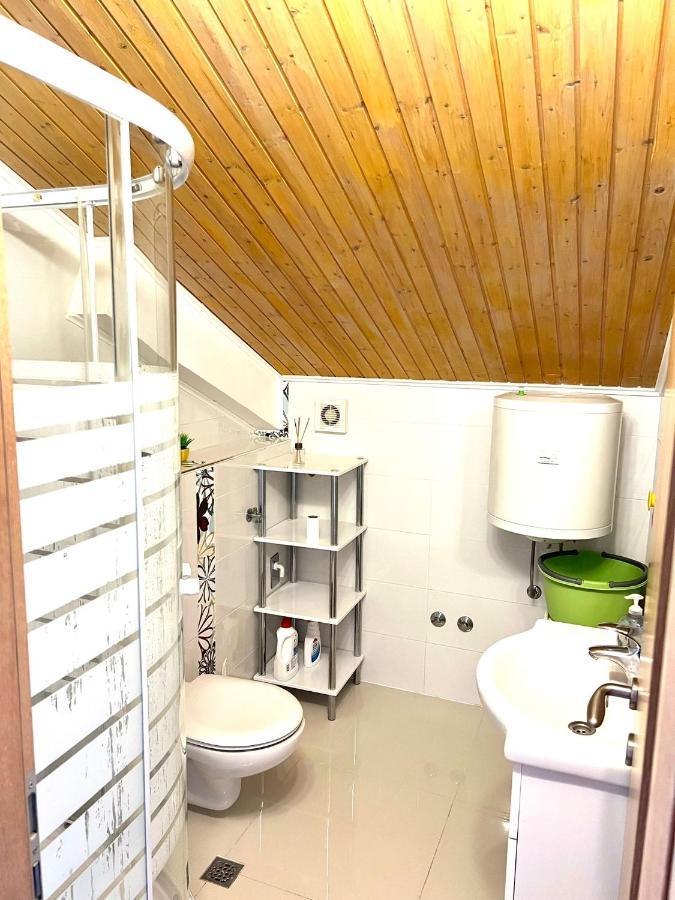 Apartments Toni Подстрана Экстерьер фото