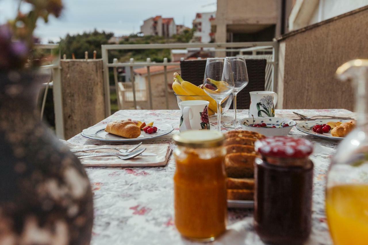 Apartments Toni Подстрана Экстерьер фото