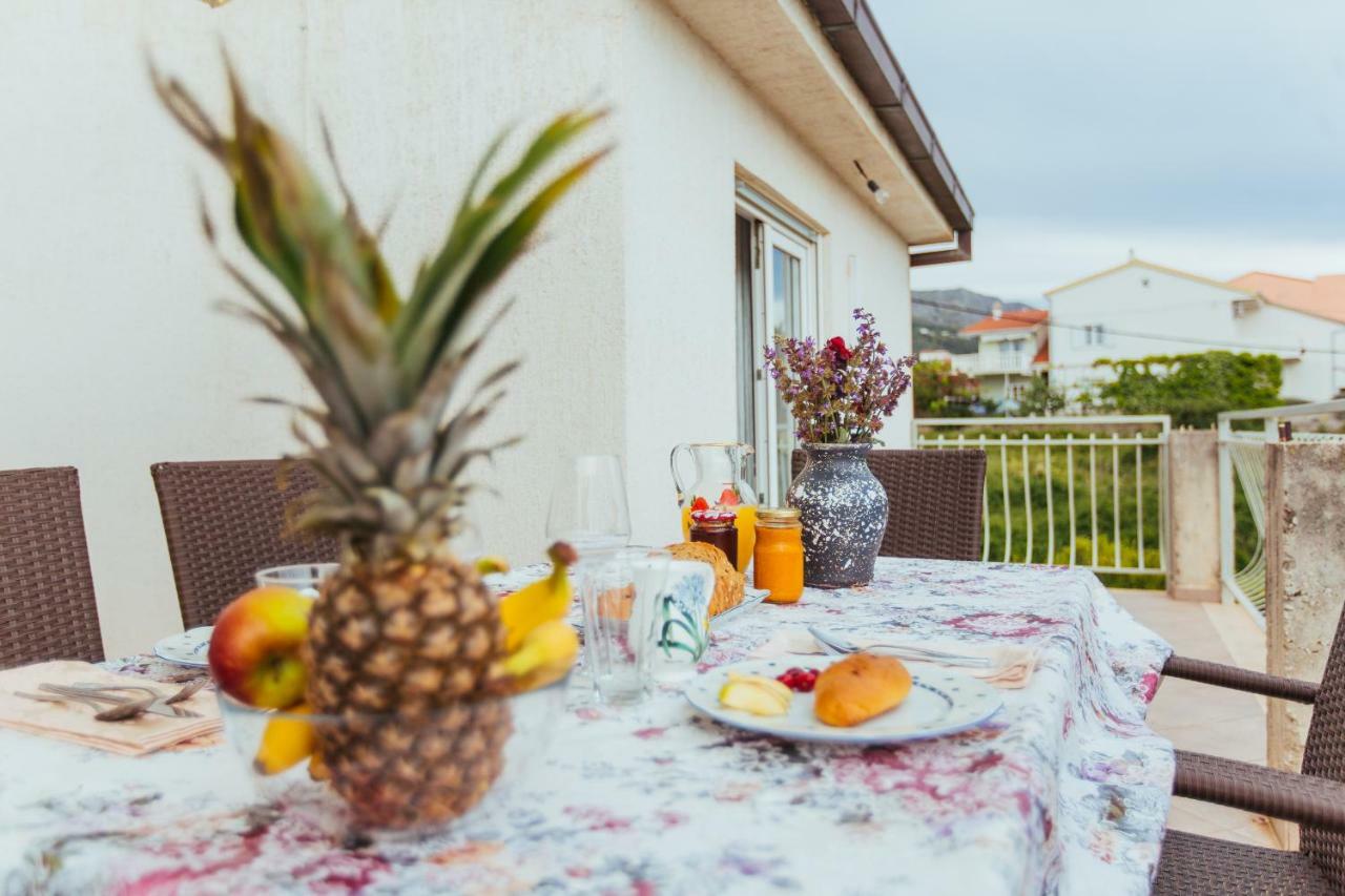 Apartments Toni Подстрана Экстерьер фото